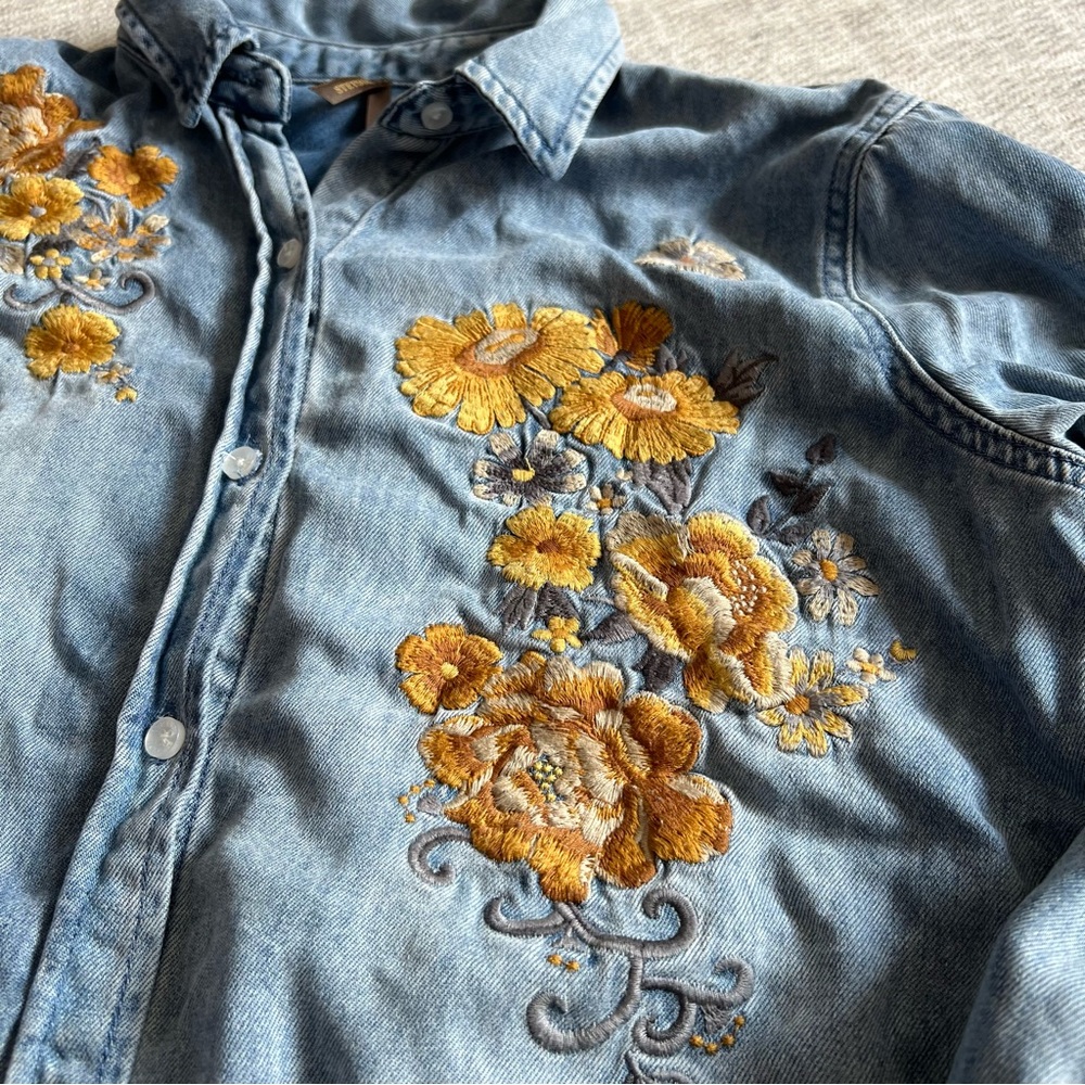 Stetson Women’s Lyocel Denim Shirt with Yellow Floral Embroidery Size Large - Picture 10 of 13